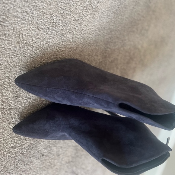 NWOT Navy heeled boots 11 - Picture 6 of 13